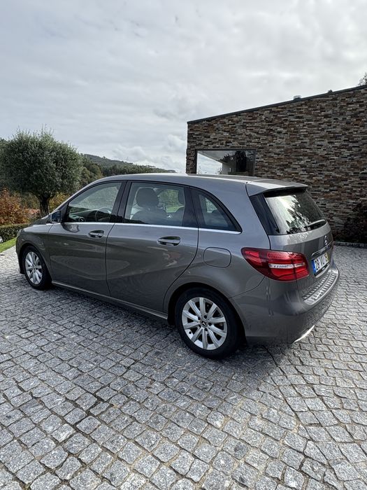 Mercedes B180 d c/ garantia