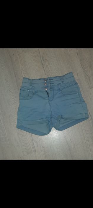 Spodenki jeansowe