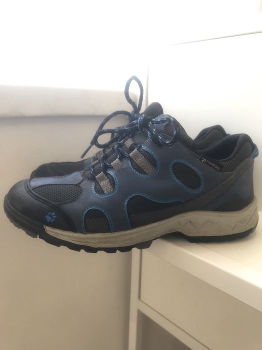 Jack Wolfskin ………….