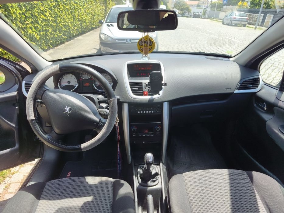 Peugeot 207 1.4 sport 2010 120 000km GPL