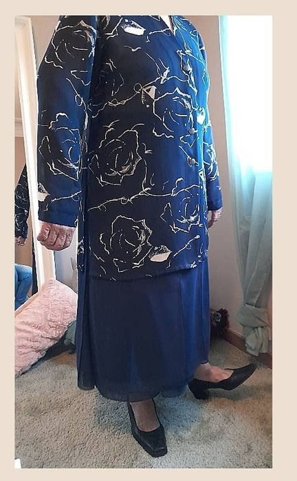 Lote de roupa clássica