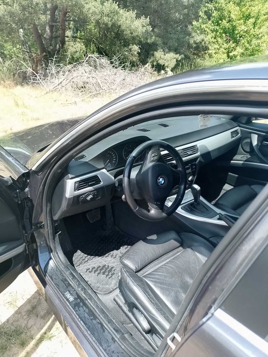 BMW E90 330d 2005