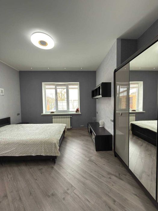 СПЕЦІАЛЬНА ПРОПОЗИЦІЯ/справді сімейний будинок 170м в центрі Гостомеля