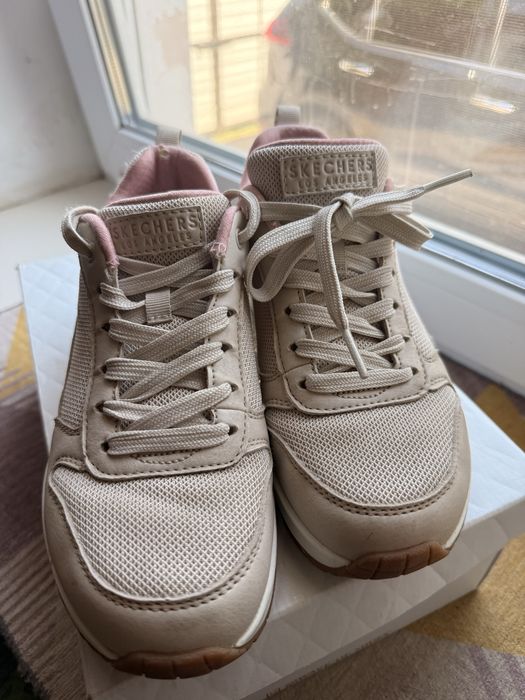 Skechers жіночі 37 р