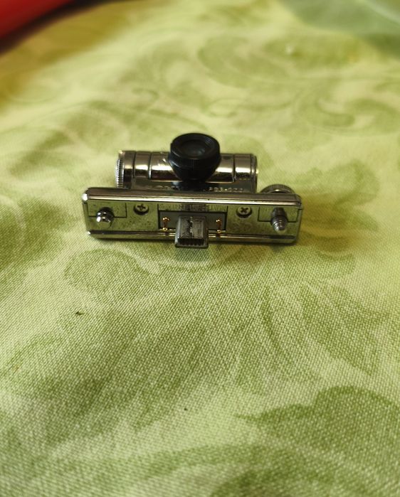 Câmara PSP-300 Prata