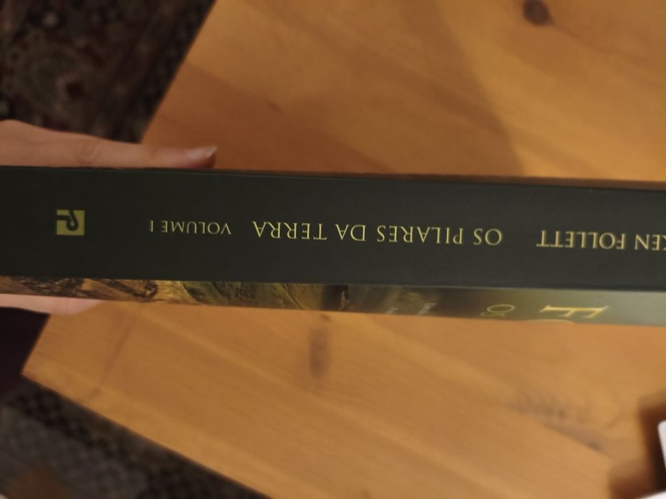 Ken Follet - Os pilares da terra Volume I