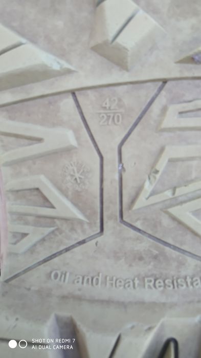 Берцы " кожа" демисезонные (41 и 42 раз.).