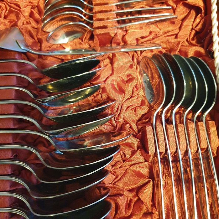 Sztućce gerlach lata 70 komplet 55 sztuk w skrzyni drewnianej