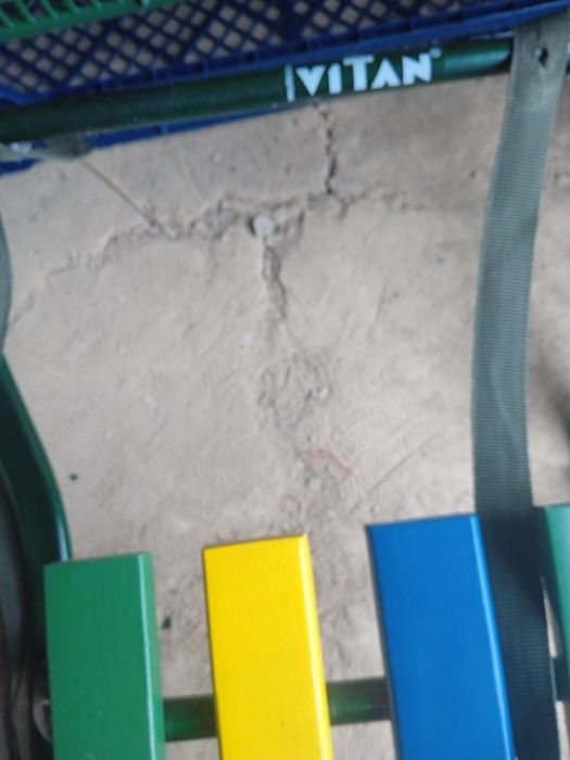 Продам  дитячі санки.Зручні,якісні в ідеальному стані.