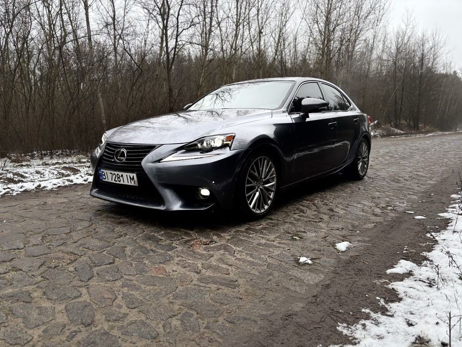 Lexus is 250 3 покоління