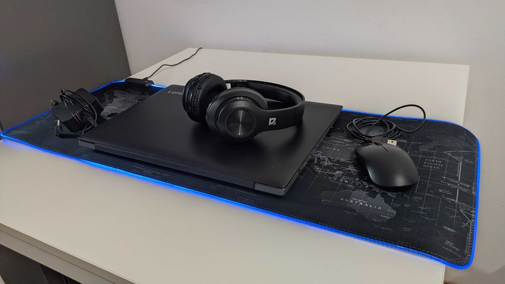 Laptop Lenovo z AMD Ryzen 7 – Wydajny, szybki i gotowy do pracy!