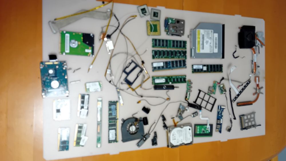 Elementy elektroniczne