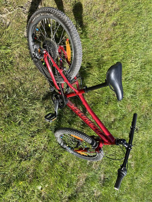Rower dziecięcy Specialized Hotrock 20" czerwony