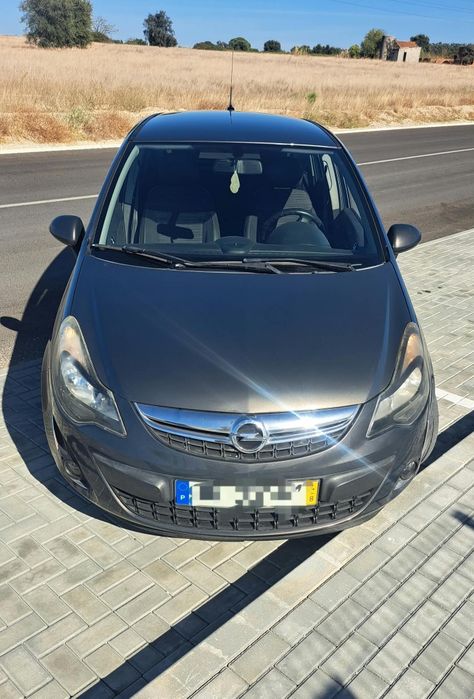 Opel Corsa 1.3 CDTI de 95 CV  2014 /08 em  excelente estado