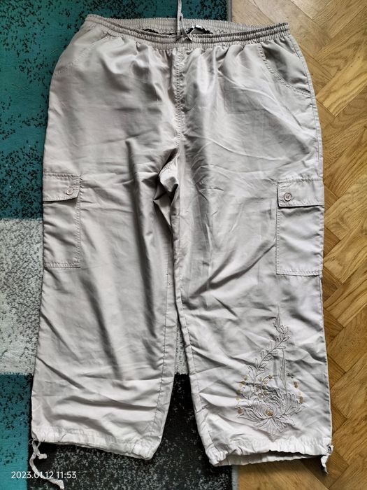 Spodnie cargo spodenki kremowe lato 52