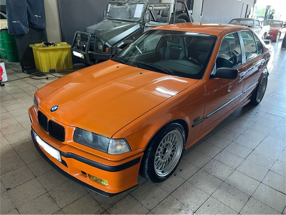 BMW 318is sedan Turbo