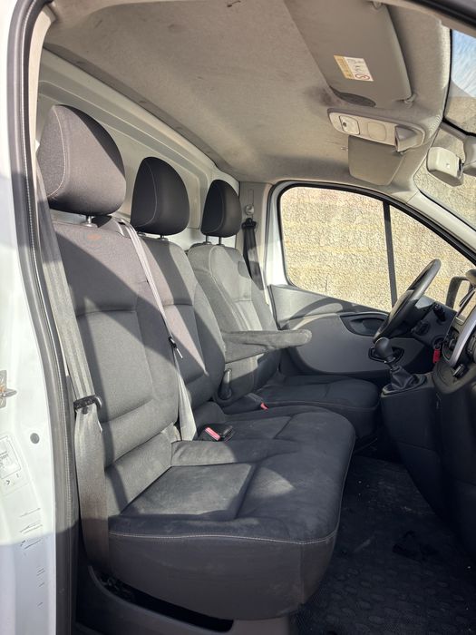 Renault Trafic longa 3 lugares