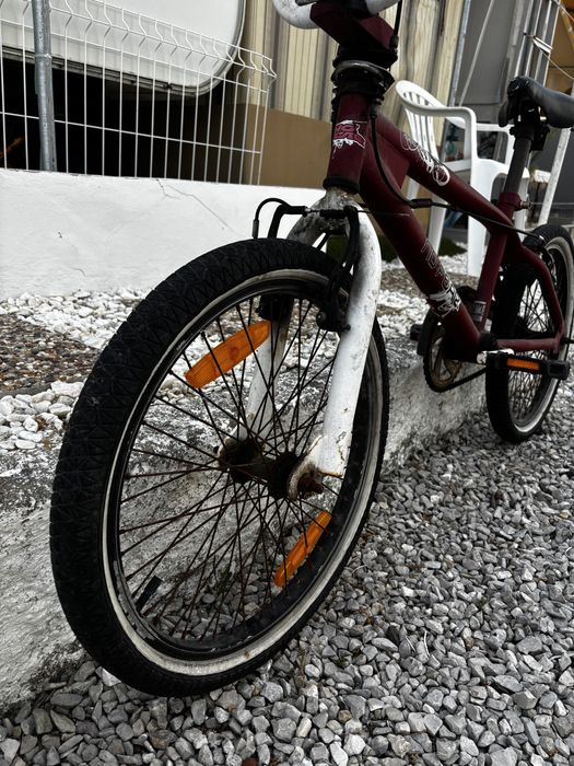 Bicicleta bmx Hemiptera