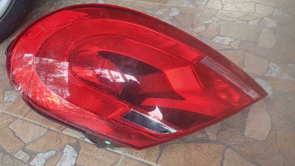 Фонарь задний Volkswagen Beetle 11-19 5C1  кабрио  задн. прав. (б/у)