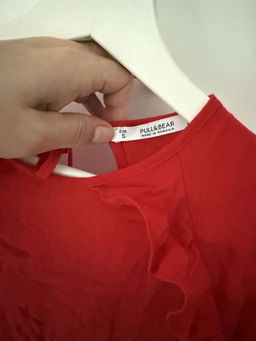 Sukienka na lato rozmiar 36 czerowna pull and bear