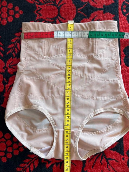 Beżowe majtki wyszczuplające wysoki stan gorsetowe push up XL bdb stan