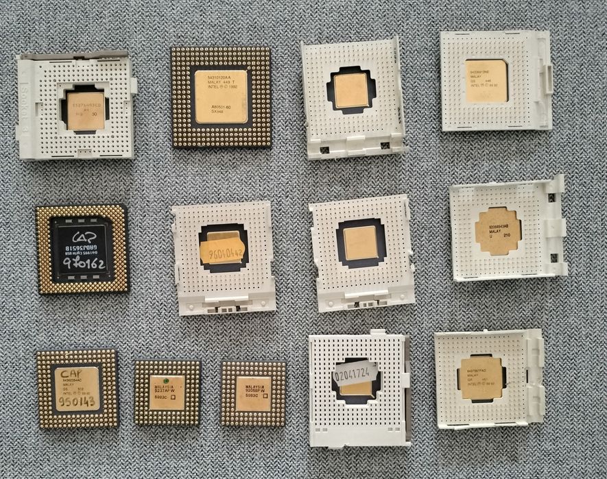 Lote CPUs Cerâmicos Vintage Intel AMD Cyrix + EPROM + Zilog Z8530 |