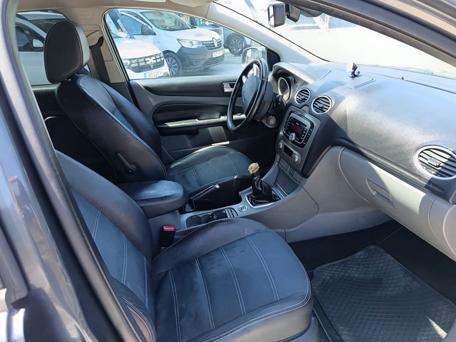 Ford focus 1.6 2010