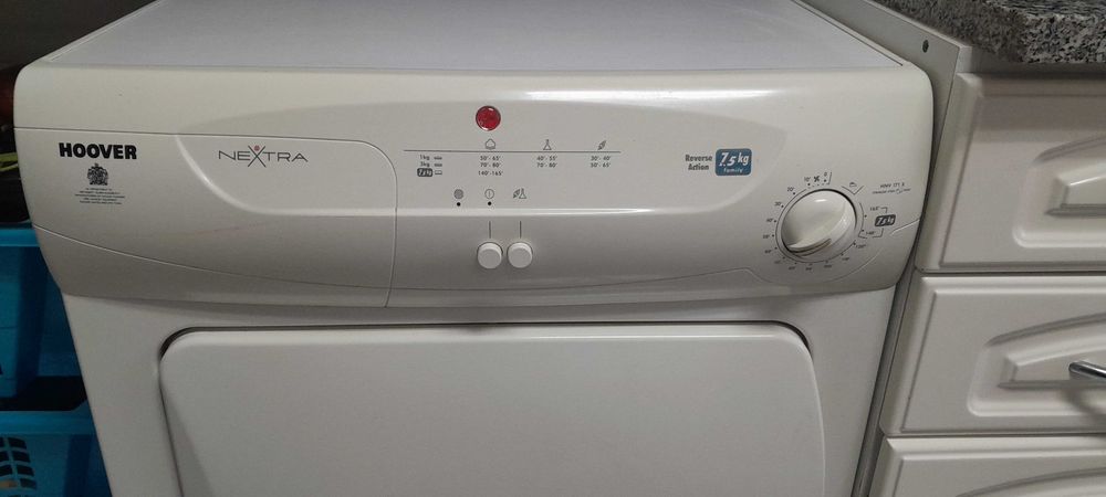 Maquina secar hoover