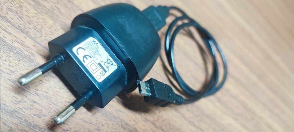 Carregador de telemóvel