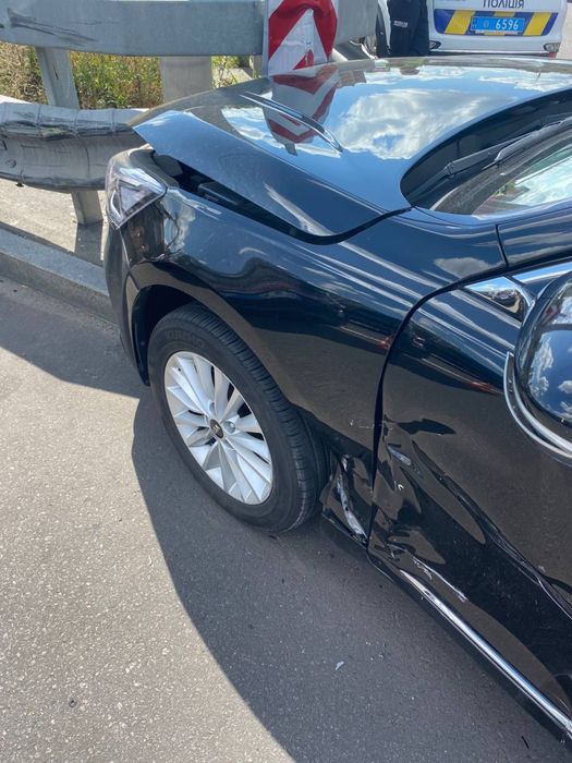 Kia k7  продам після ДТП