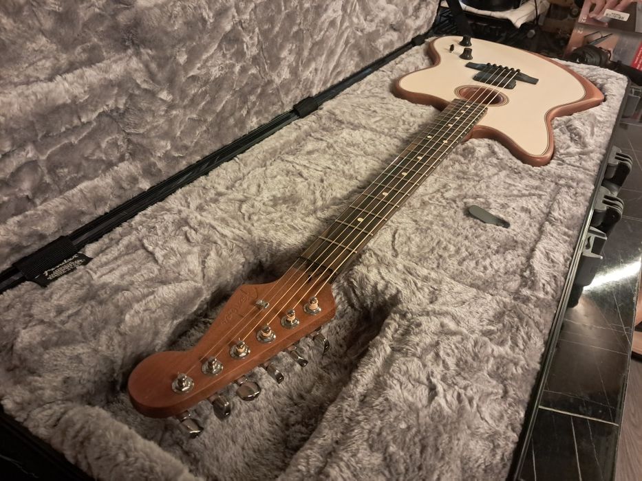 Fender American Acoustasonic Jazzmaster
