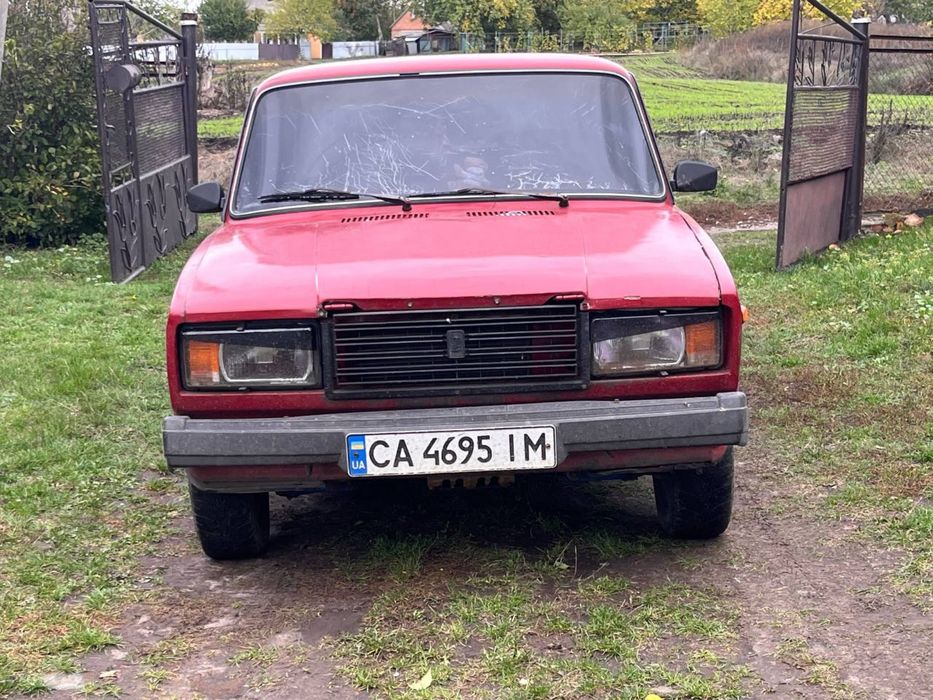 Продаю ваз 2107.