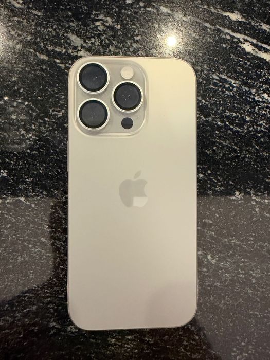 iPhone 16pro 256gb stan idealny