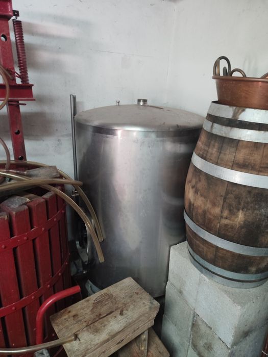 Cubas inox para vinho