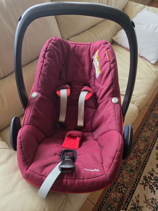 cadeira auto Maxi-Cosi Pebble Plus + base Isofix