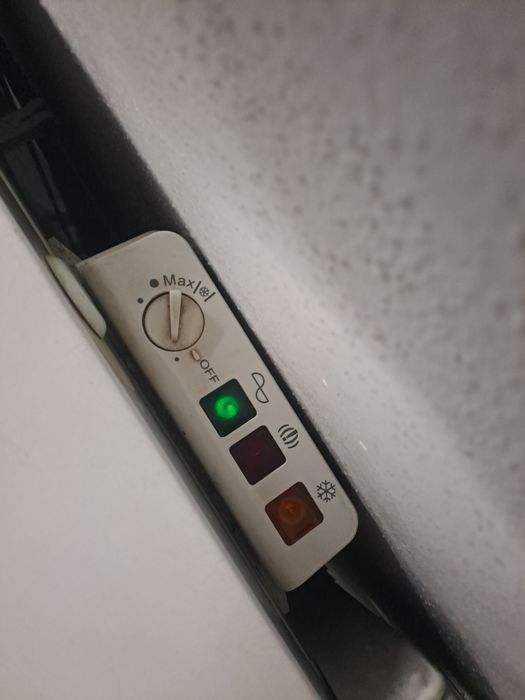 Arca congeladora Saivod, 104Litros a funcionar perfeitamente