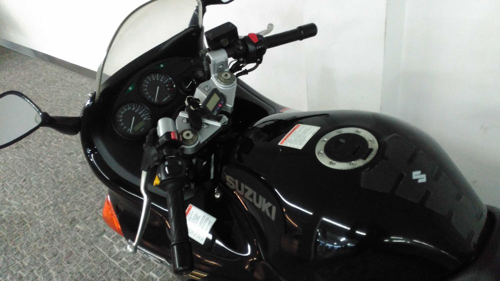 Suzuki GSX 750 F