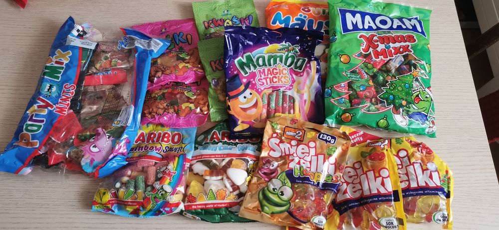 Żelki gumy rozpuszczalne haribo nimm 2 śmiej żelki kwaśki