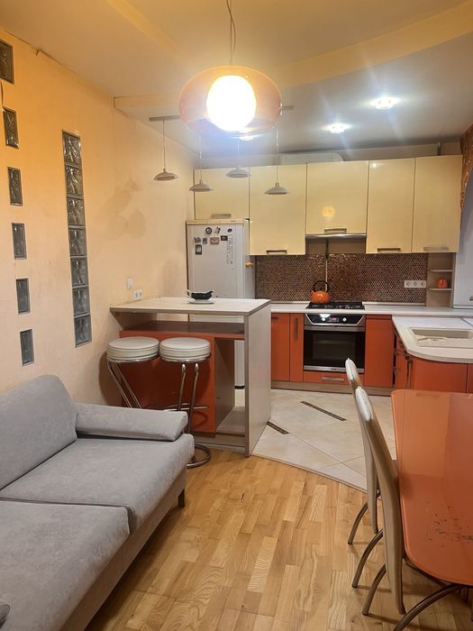 2-комнатная квартира по адресу Куликово поле пл. (площадь 79 м²) - Atlanta.ua - фото 2