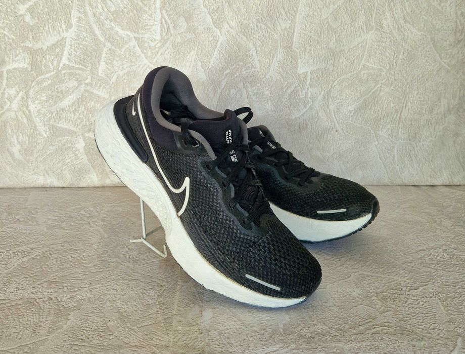 Кроссовки (Nike ZoomX Invincible Run Flyknit) размер 46-47