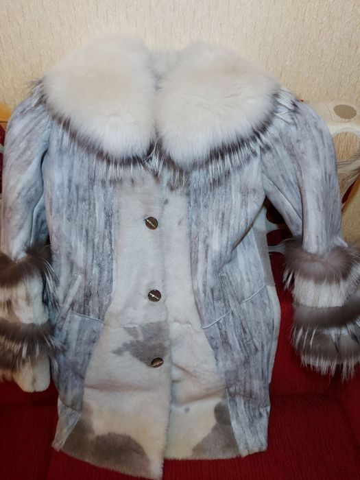 Верхній одяг б/в  в гарному стані