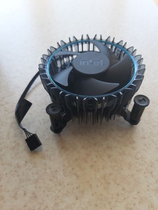 Охолодження (кулер) для процесора Intel Core i5