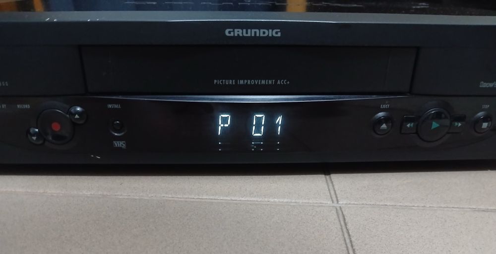 Leitor vídeo vhs Grundig