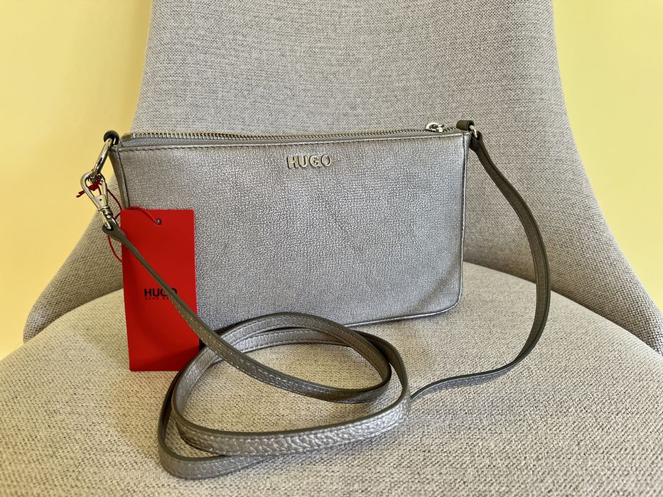 Mala Hugo Boss prateada