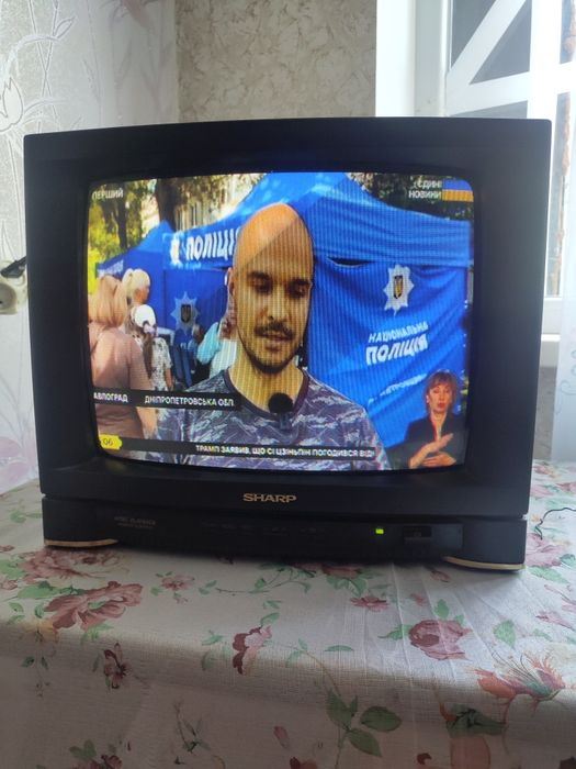 телевізор sharp модель 14В-SC