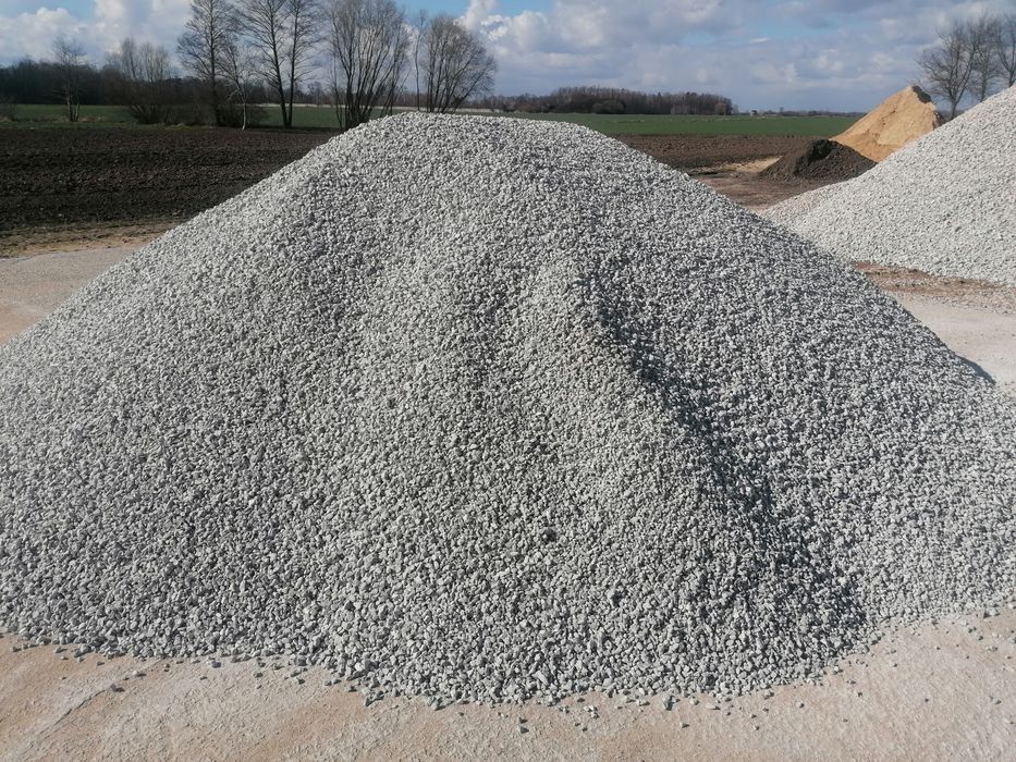 Szlaka,piach,kruszywo,żwir,stabilizacja,ziemia siana,ziemia,transport