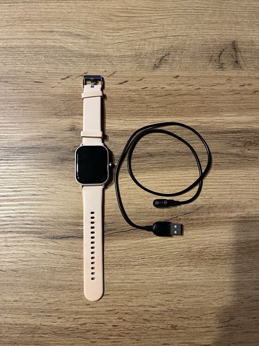 Smartwatch różowy