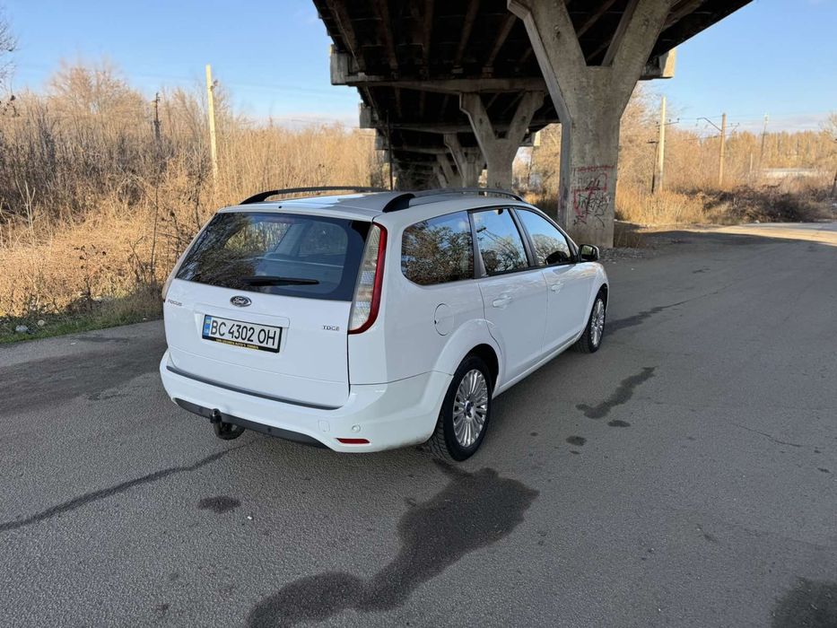 Продам Форд Фокус 2010 год дизель не крашенный