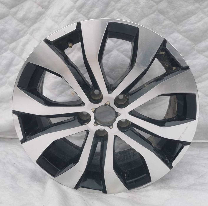 Felga aluminiowa 403000483R 7Jx17 Renault Megane Talisman 5x114,3 ET43