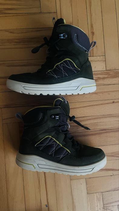 Дитячі ботинки, сапожки, черевики  Ecco